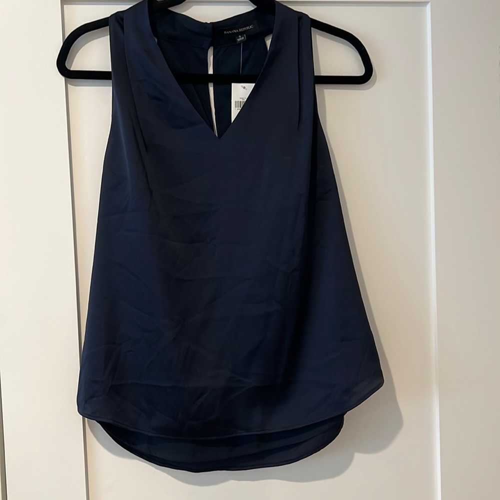 NWT sleeveless blouse